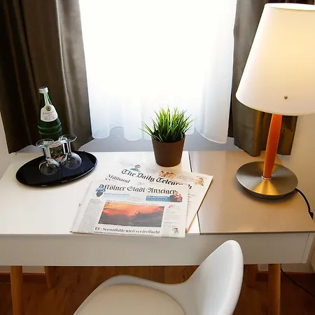 Dom Am Roemerbrunnen Hotel 3*