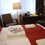 Dom Am Roemerbrunnen Hotel