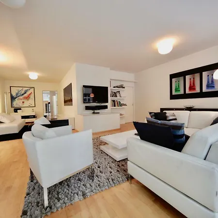 Dom Am Roemerbrunnen Hotel Keulen