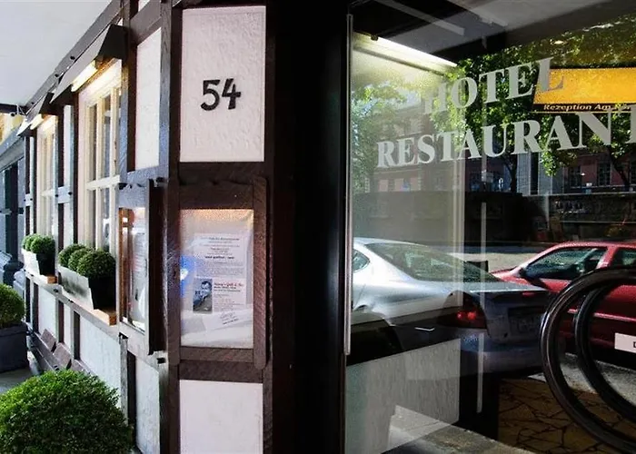 Dom Am Roemerbrunnen