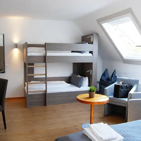 Hotel Dom Am Roemerbrunnen