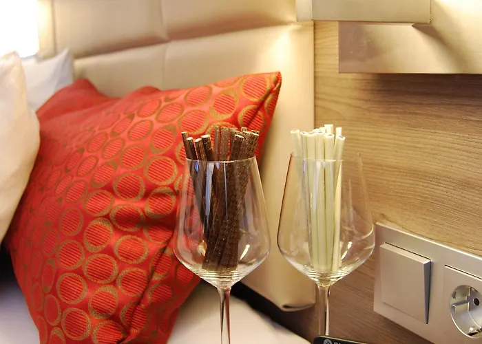 Dom Am Roemerbrunnen