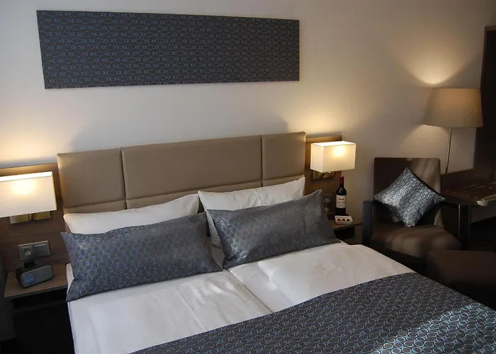 Dom Am Roemerbrunnen 3* ケルン