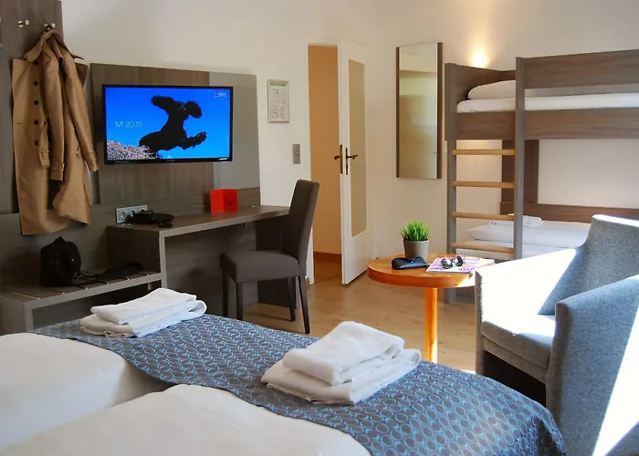 Dom Am Roemerbrunnen