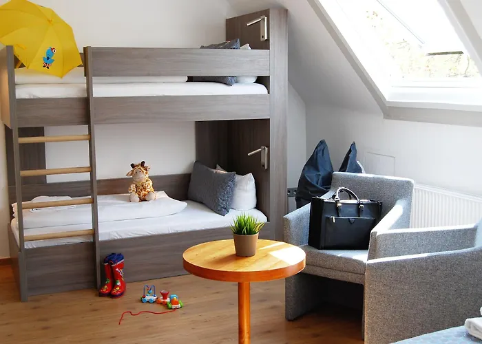 Dom Am Roemerbrunnen 3*