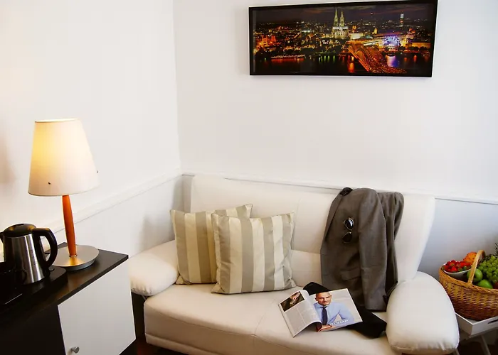 Dom Am Roemerbrunnen 3*