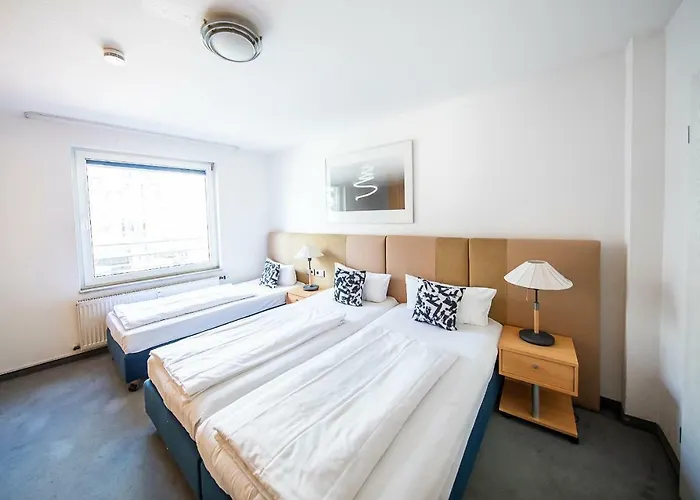 Dom Am Roemerbrunnen 3*