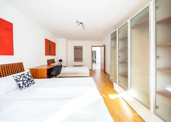 Dom Am Roemerbrunnen 3* ケルン