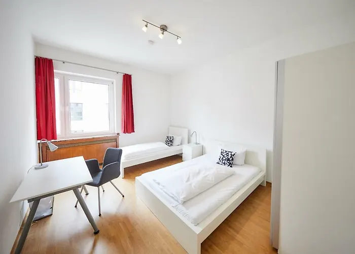 Dom Am Roemerbrunnen