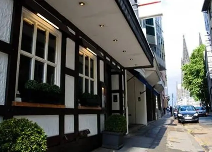 Hotel Dom Am Roemerbrunnen Colonia