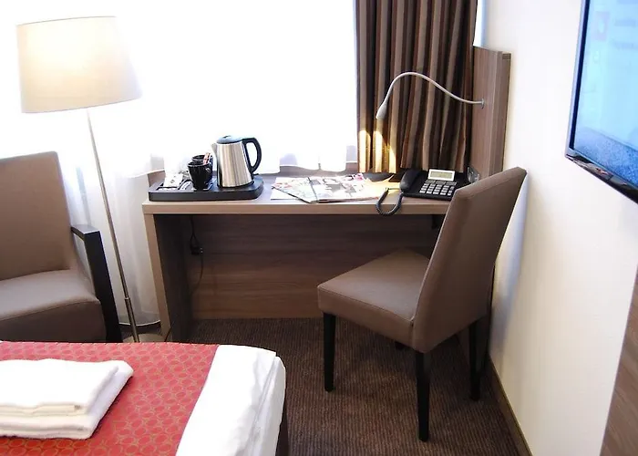 Hotel Dom Am Roemerbrunnen