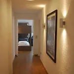 Dom Am Roemerbrunnen Hotel