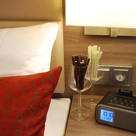 Hotel Dom Am Roemerbrunnen Kolonia