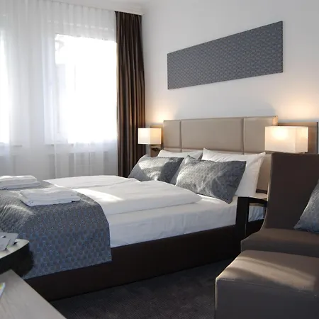 Dom Am Roemerbrunnen