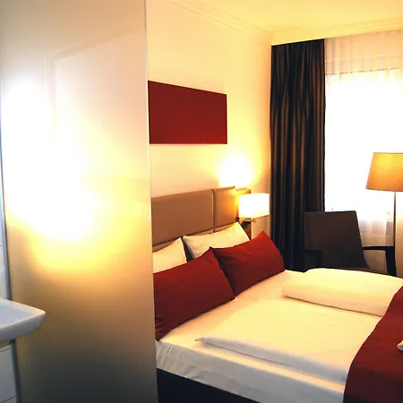 Dom Am Roemerbrunnen Hotel 3*