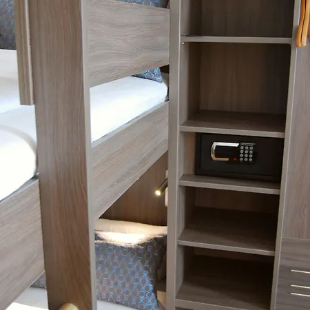 Dom Am Roemerbrunnen 3*