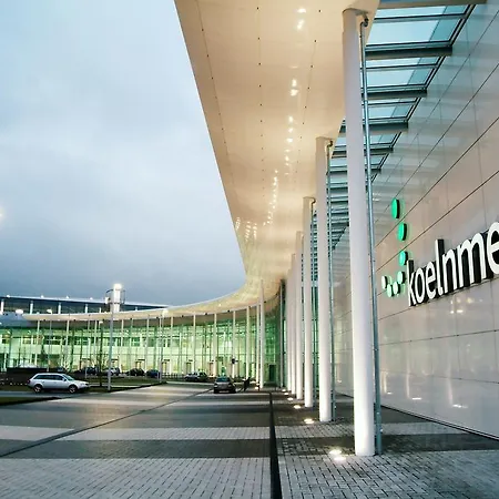 Отель Dom Am Roemerbrunnen Кёльн